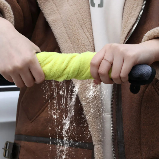 Yünlü Mikrofiber Araba Temizlik Bezi 50x70 cm Yünlü Mikrofiber Araba Temizlik Bezi 50x70 cm