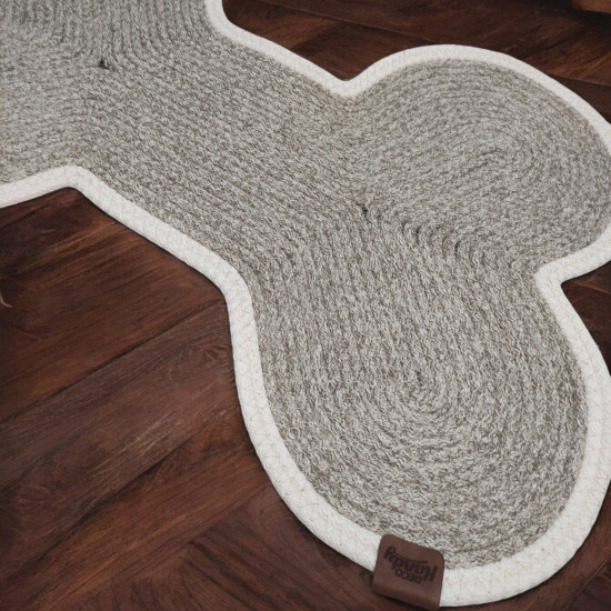 Mikopet Kedi ve Köpek Mama Kabı Paspası Mikopet Kedi ve Köpek Mama Kabı Paspası