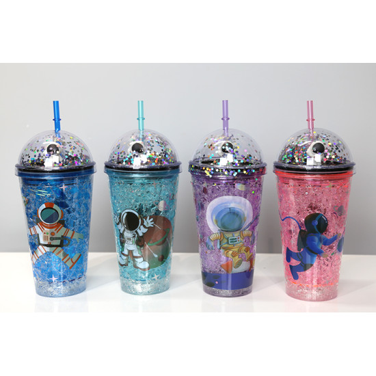 Sevimli Astronot Pipetli Işıklı Pullu Suluk Bardak 400 ml Sevimli Astronot Pipetli Işıklı Pullu Suluk Bardak 400 ml