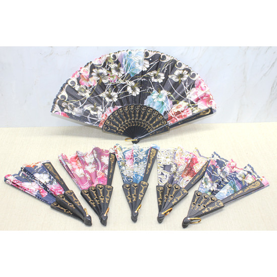 Plastik Çiçek Desenli Yelpaze