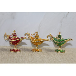 Swarovski Taşlı Minik Figür - Alaaddin'in Lambası  Swarovski Taşlı Minik Figür - Alaaddin'in Lambası