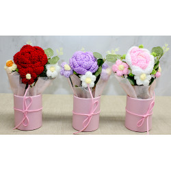 El Örgüsü Saksıda Gül Buketi 