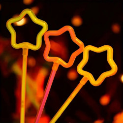 Glow Yıldız Asa 6 Renk 6 Adet Glow Yıldız Asa 6 Renk 6 Adet