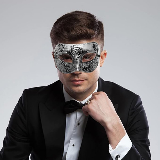 Gümüş Renk Antik Tarz Balo Maskesi Gümüş Renk Antik Tarz Balo Maskesi