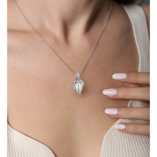 İstridye İçinde İnci Kolye İstridye İçinde İnci Kolye