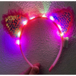 Fuşya Pullu Led Işıklı Kedi Kulak Taç Fuşya Pullu Led Işıklı Kedi Kulak Taç