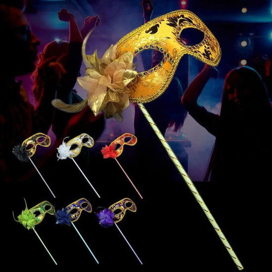 Lüks Taşlı Saplı Balo Maskesi Altın Renk Lüks Taşlı Saplı Balo Maskesi Altın Renk