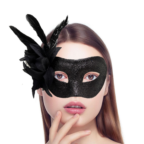 Siyah Metalize Tüylü Parti Maskesi Siyah Metalize Tüylü Parti Maskesi