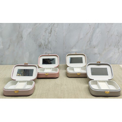 15x15 cm Makyaj Ve Takı Kutusu